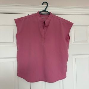 Wear Figs Scrubs - Rafaela Top in Chalk Pink - Size Extra Small